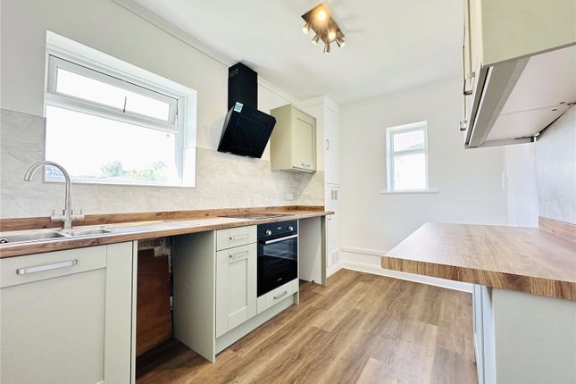 41, Redesdale Gardens, West Yorkshire photo 3