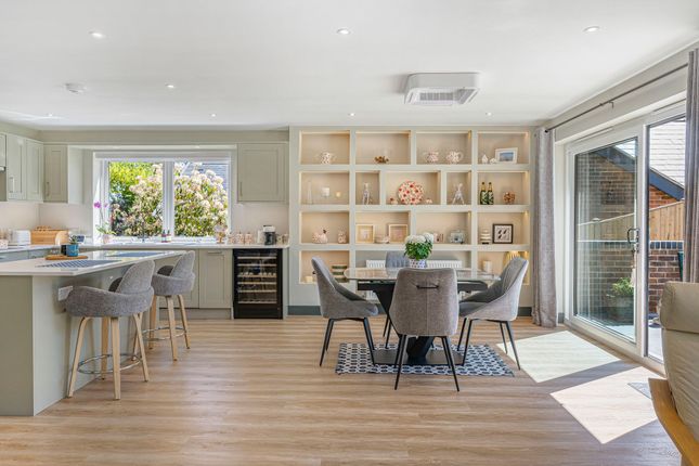 23 Deans Road, Polegate photo 4