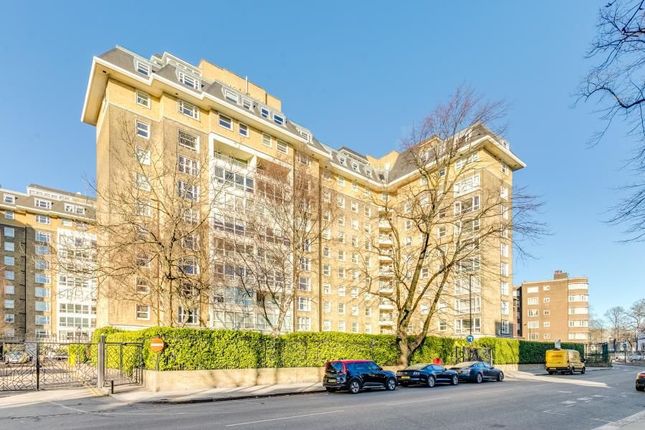 1104 Boydell Court,, St Johns Wood Park, St Johns Wood photo 4