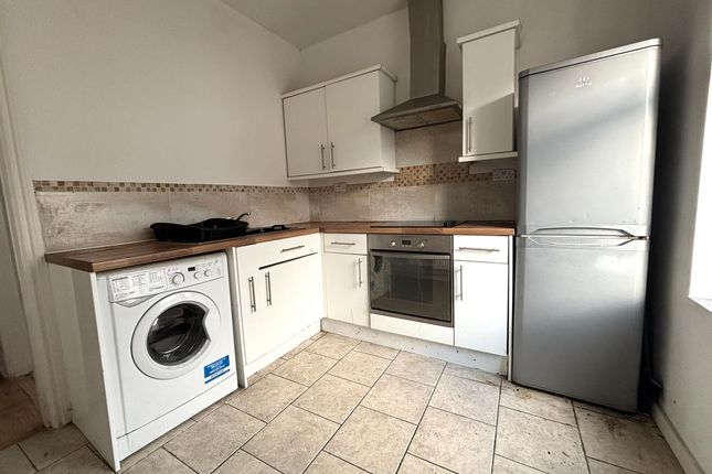 Flat 2, 314, Hawthorne Road, Bootle photo 2