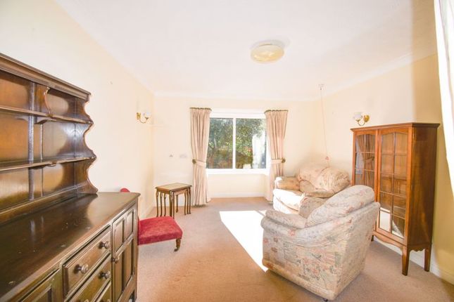 15 Princess Court, Princess Road, Malton photo 2