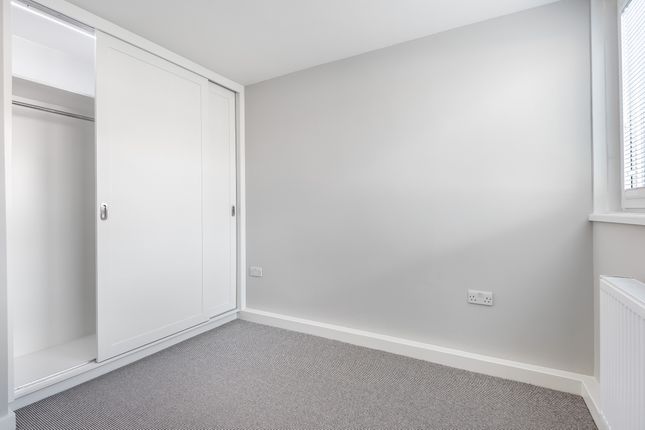 32 Fairland House,, Masons Hill, Bromley photo 4