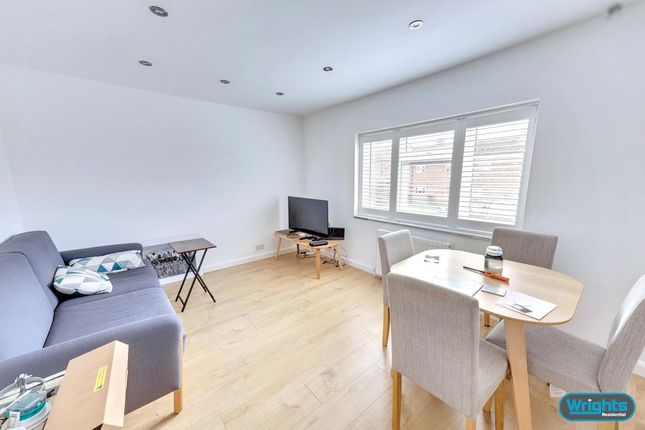 5, Talbot Road, Trowbridge photo 5