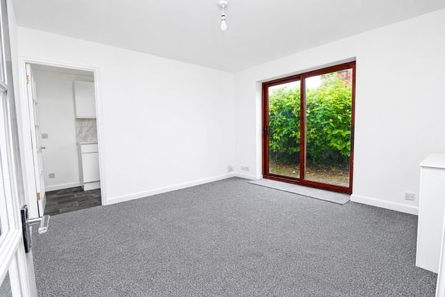 1, Alexandra Court, Alexandra Road, Hemel Hempstead photo 3
