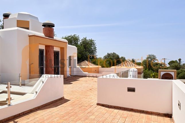Villa for sale in São Clemente, Loulé, Faro