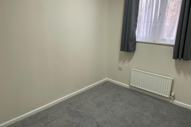 64, Dore Close, Northampton photo 4