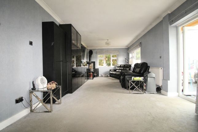 26, Gamlingay Road, Sandy photo 4