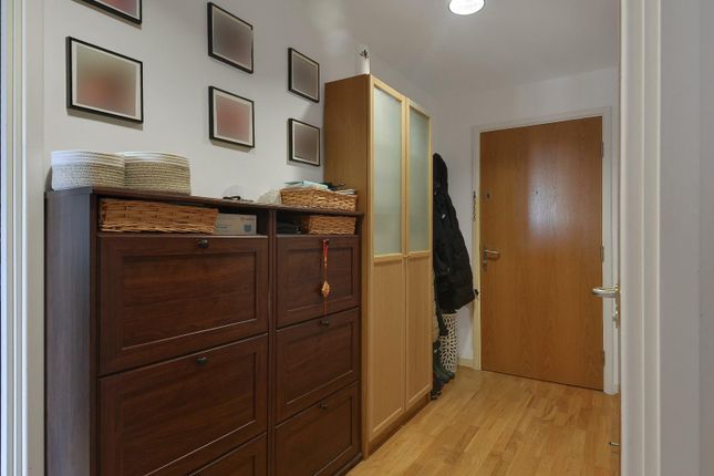 Flat 207, Empire Way photo 3