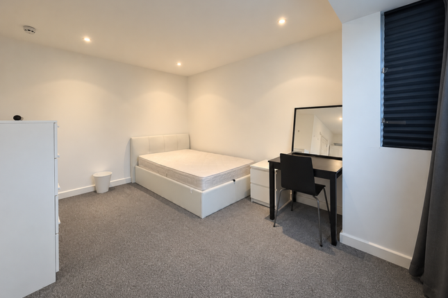 Chartley Avenue, London photo 3