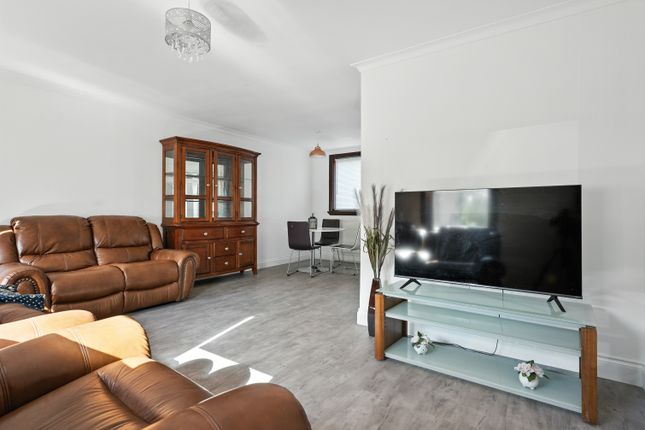 Strathmore Drive, Stirling photo 4