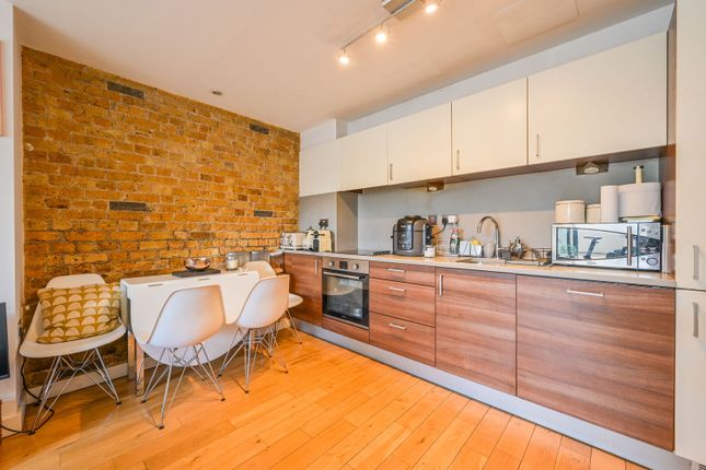 Eastone Apartments,Lolesworth Close, E1, Spitalfields photo 3