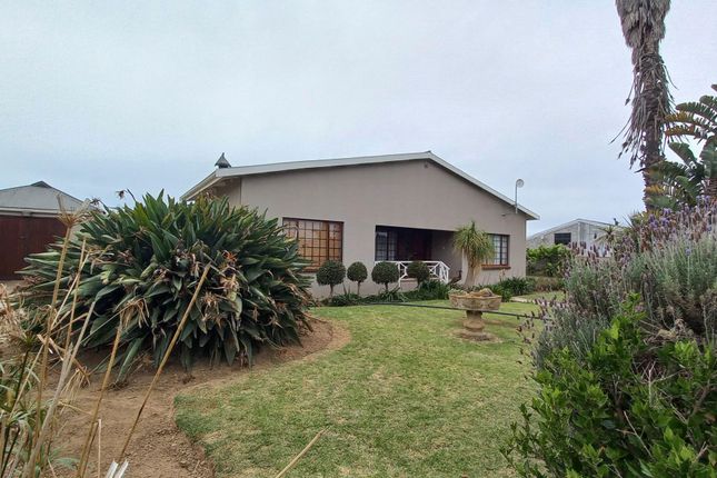 Detached house for sale in 11 Uys Street, Heidelberg, Western Cape, South Africa