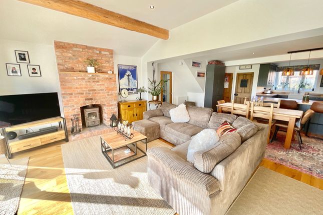25 Main Road, Market Drayton photo 2