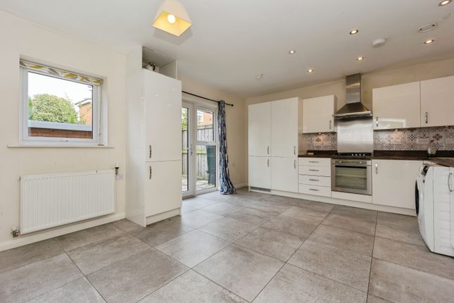 26, Skerry Close, Manchester photo 2