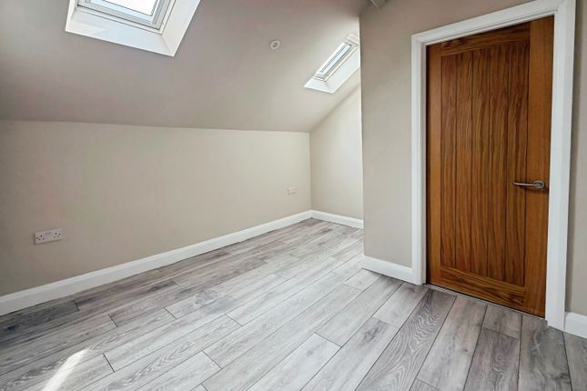 Flat 4, 8-10, Hotel Street, Coalville photo 5