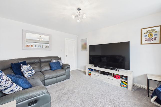45 Beauly Crescent, Wishaw photo 2