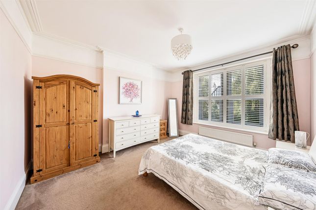 Bedroom One.Jpg
