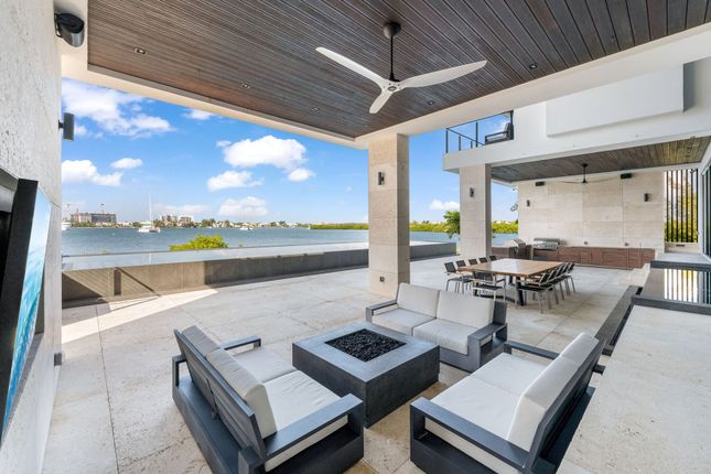 Property for sale in Serenity House, Lalique Peninsula Quay, Crystal Harbour, Cayman