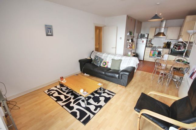 Thumbnail Flat to rent in Deansgate Quay, Manchester