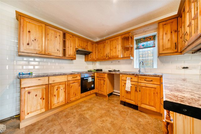 Flat 19, Albemarle Lodge, 77, Kent House Road, London photo 4