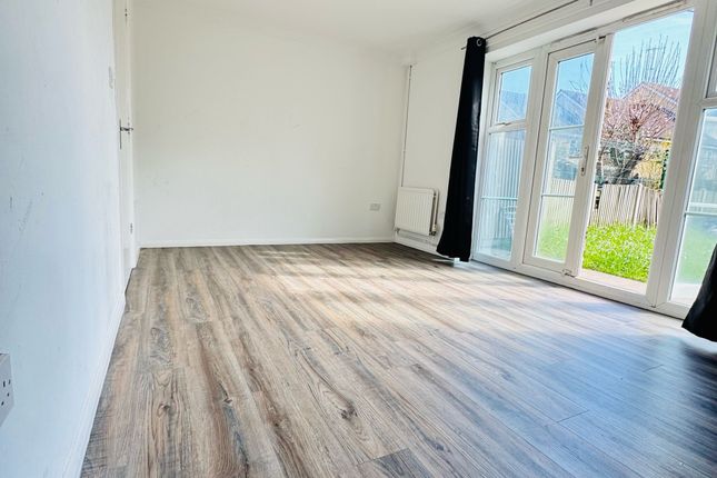 Thumbnail Semi-detached house to rent in Railway Terrace, Feltham