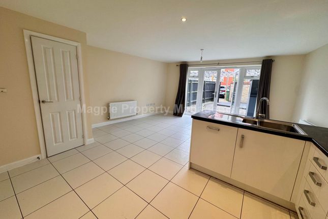 47, Dramsell Rise, St Neots photo 5