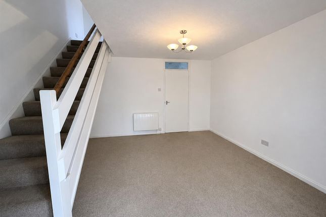 2, Howard Close, Nottingham photo 3