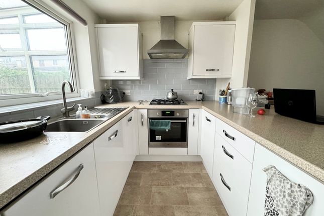 75, Lymore Avenue, Bath photo 3