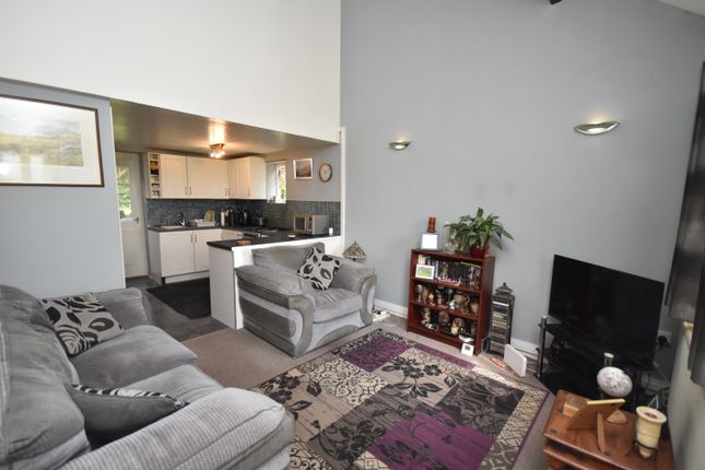 72, Egerton Place, Whitchurch photo 4