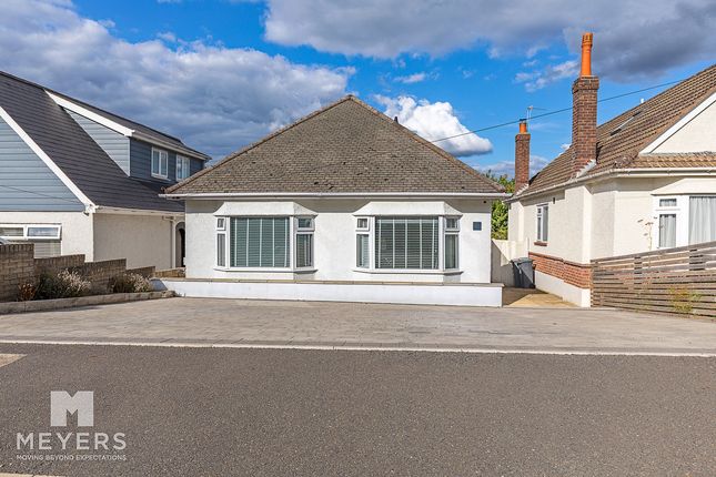 3-bed other on 20, Dolphin Avenue, Bournemouth, £450,000