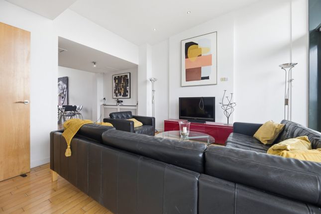 Flat 12/5 The Pinnacle Building, 160, Bothwell Street, Glasgow photo 4