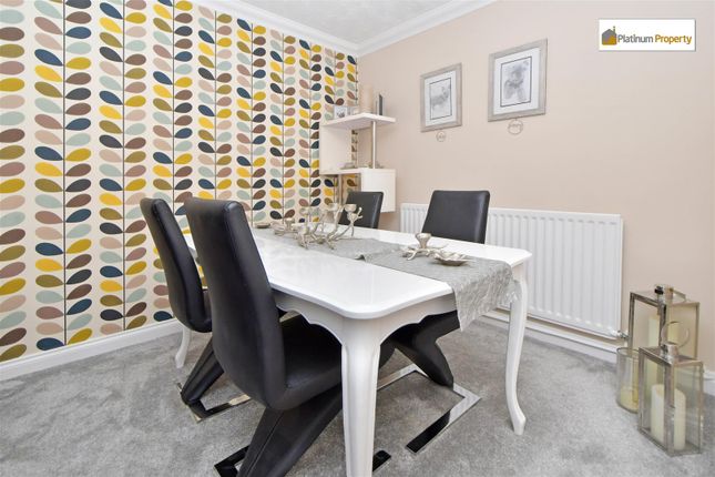 21, Houseman Drive, Stoke-On-Trent photo 3
