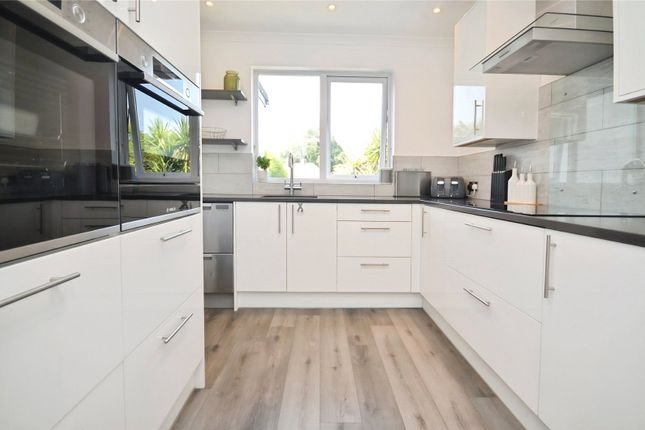 21, Hornbeam Avenue, Essex photo 4