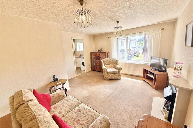 15, Harp Court, Abergele photo 3