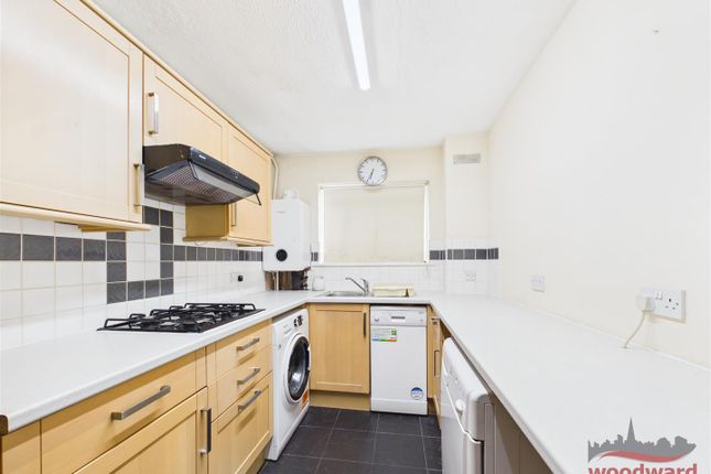 3 Holly Lodge, Buckingham Road, Harrow photo 2
