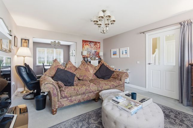 48 Wester Newlands Drive, Falkirk photo 3