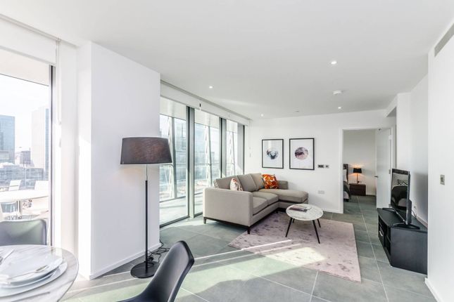 Flat for sale in Dollar Bay, Canary Wharf, London