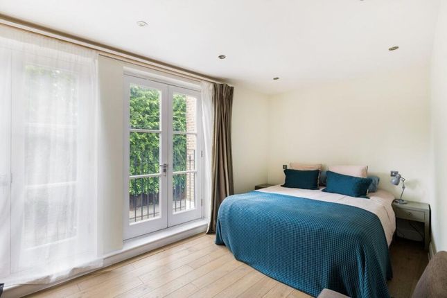 17, Maxwell Road, London photo 4