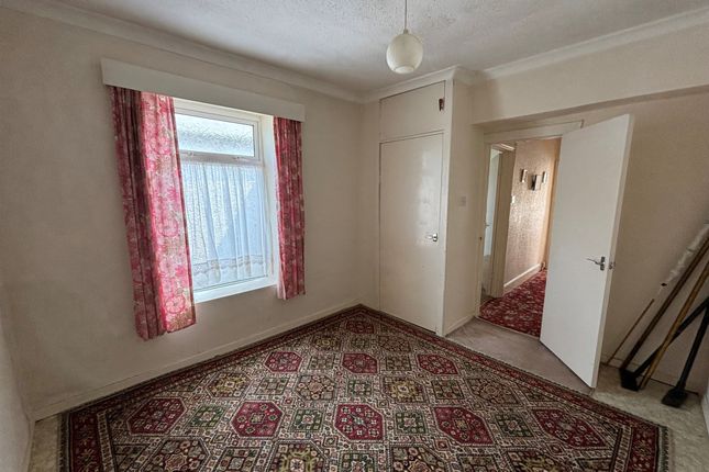 37, Ivor Street, Maesteg photo 4