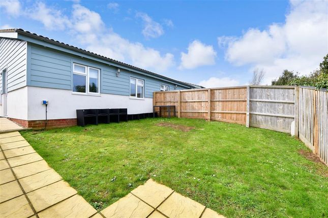 Mobile/park home for sale in Fort Warden Road, Totland Bay, Isle Of Wight