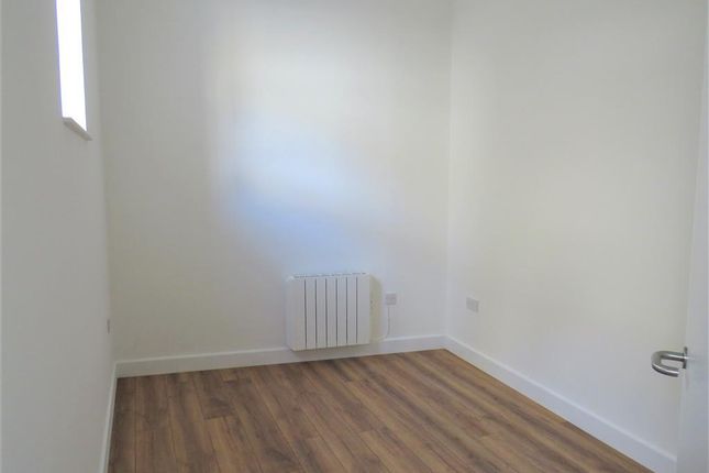 Flat to rent in Tor Hill Road, Torquay
