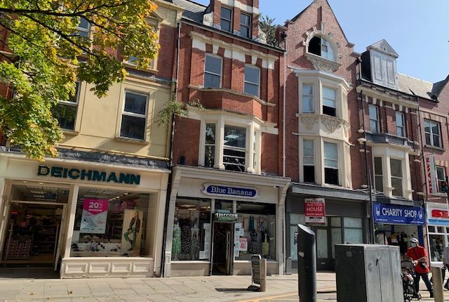 Retail premises to let in Commercial Street, Newport