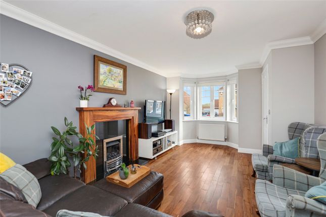98, Rockbank Crescent, Coatbridge photo 2