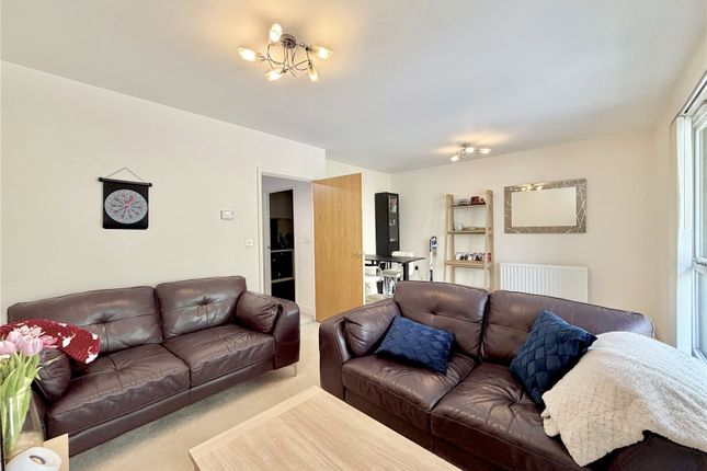 Courier Court, 27, 2 Guardian Avenue, London photo 2