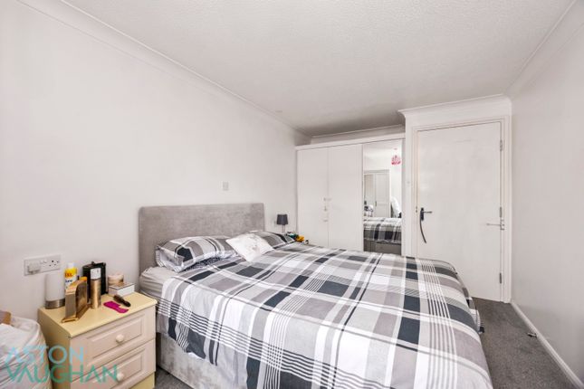Flat 10, College Court, Brighton photo 4