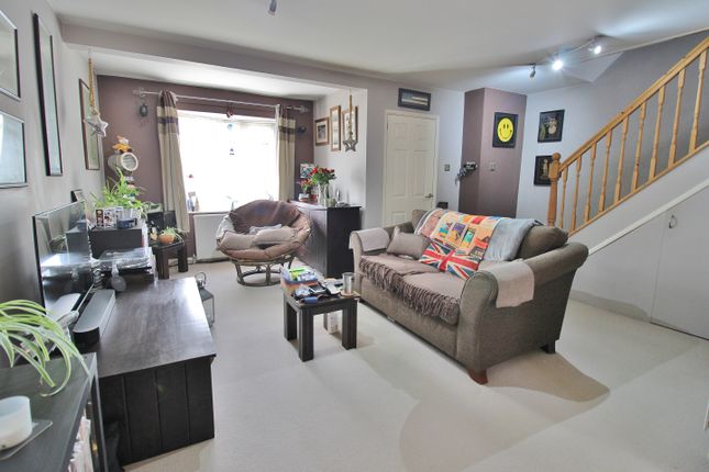 10, Templemere, Fareham photo 2