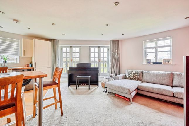 8 Dyers Court, The Thatchers, Bishop's Stortford photo 4