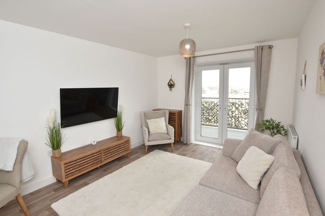 Flat 5, 2 Pictor Drive, Margate photo 4
