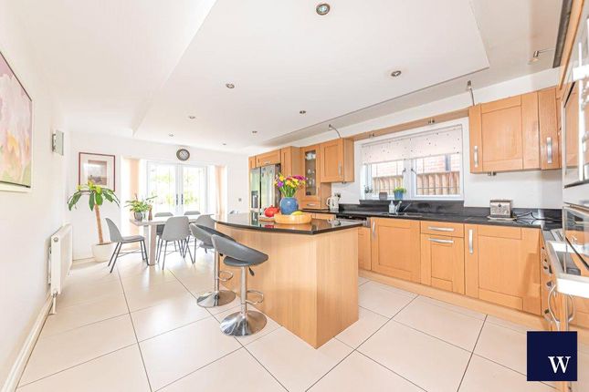 Detached house for sale in New Wokingham Road, Crowthorne, Berkshire