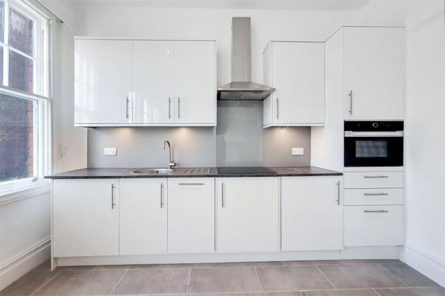 Flat for sale in 49A The Grove, London